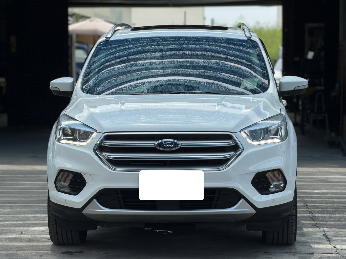Ford 福特 ／ Kuga ／ 2018年 ／ 2018年 Ford Kuga 白色 福特中古車 ／ 安南店(台南)