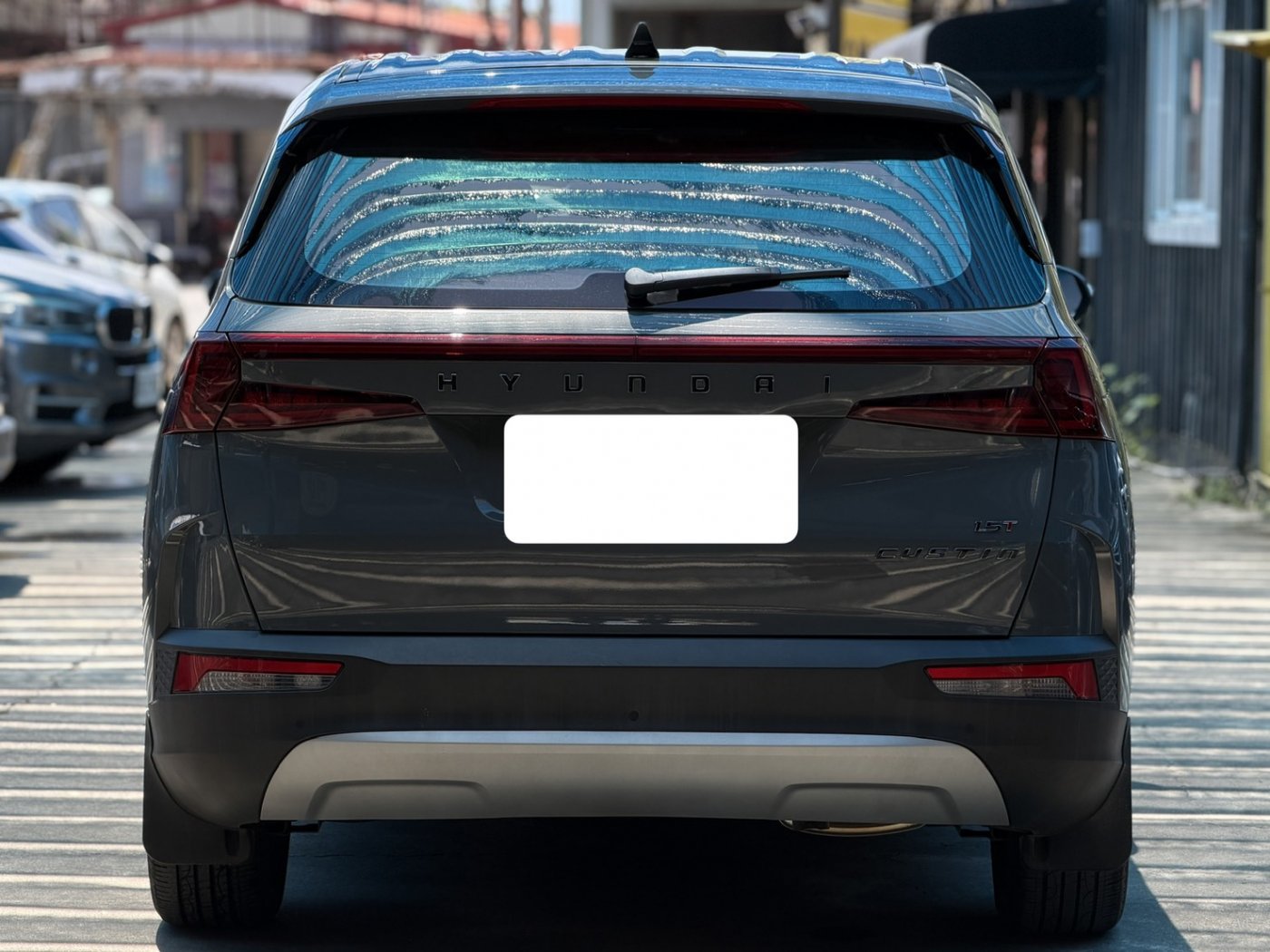 Hyundai 現代 ／ Custin ／ 2023年 ／ 2023年 Hyundai Custin 灰色 現代休旅車 ／ 九肇匯元汽車 (台南)