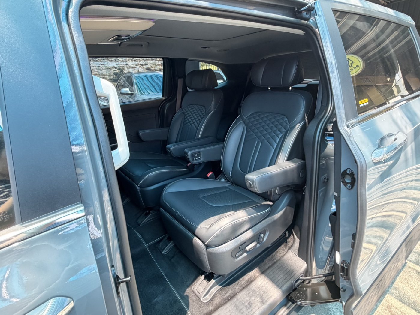 Hyundai 現代 ／ Custin ／ 2023年 ／ 2023年 Hyundai Custin 灰色 現代休旅車 ／ 九肇匯元汽車 (台南)