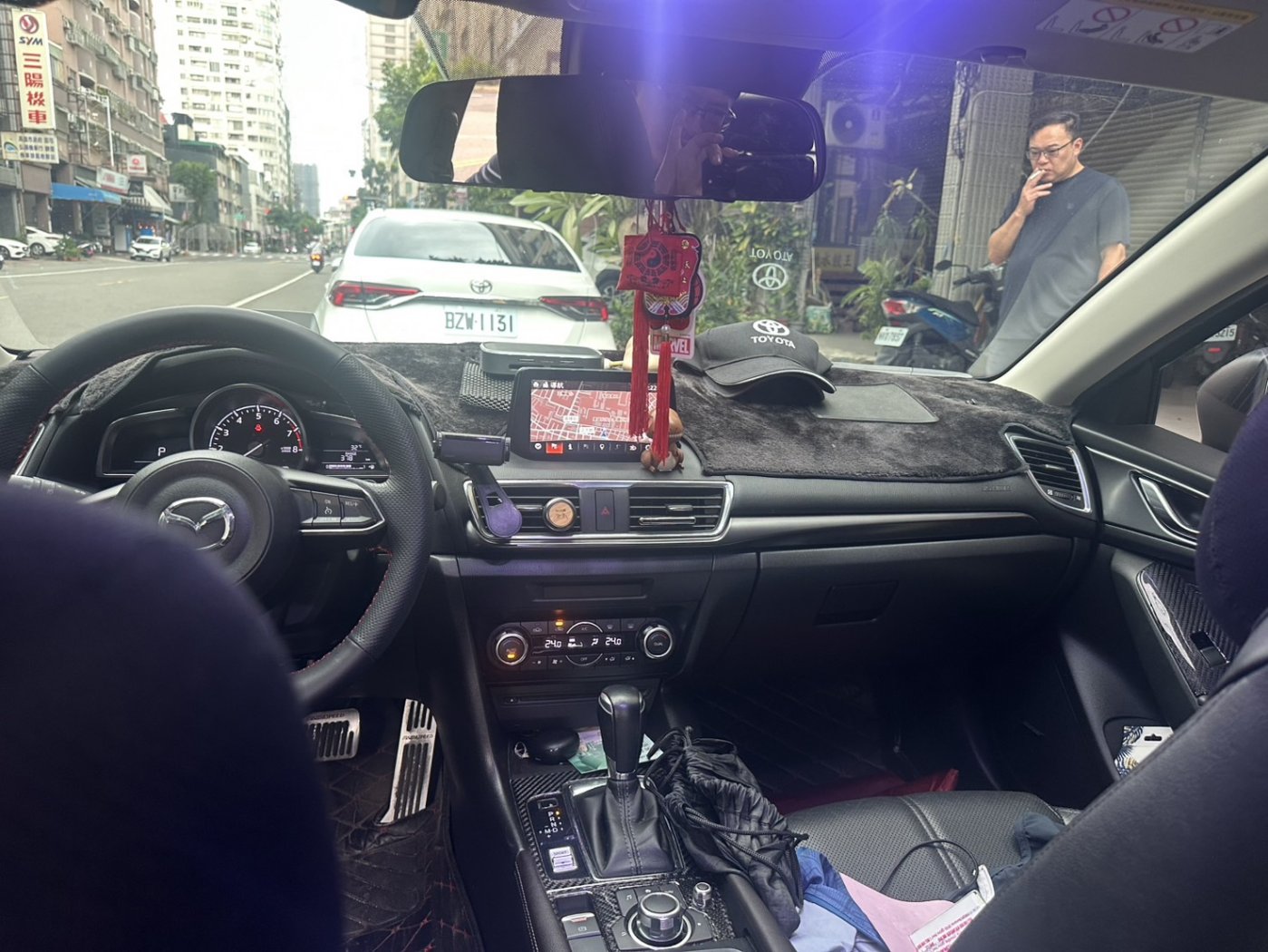 Mazda 馬自達 ／ Mazda 3 ／ 2017年 ／ 2017年Mazda 3 深藍色 馬自達中古車 ／ 待入庫