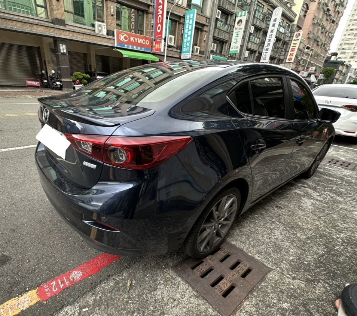 Mazda 馬自達 ／ Mazda 3 ／ 2017年 ／ 2017年Mazda 3 深藍色 馬自達中古車 ／ 待入庫