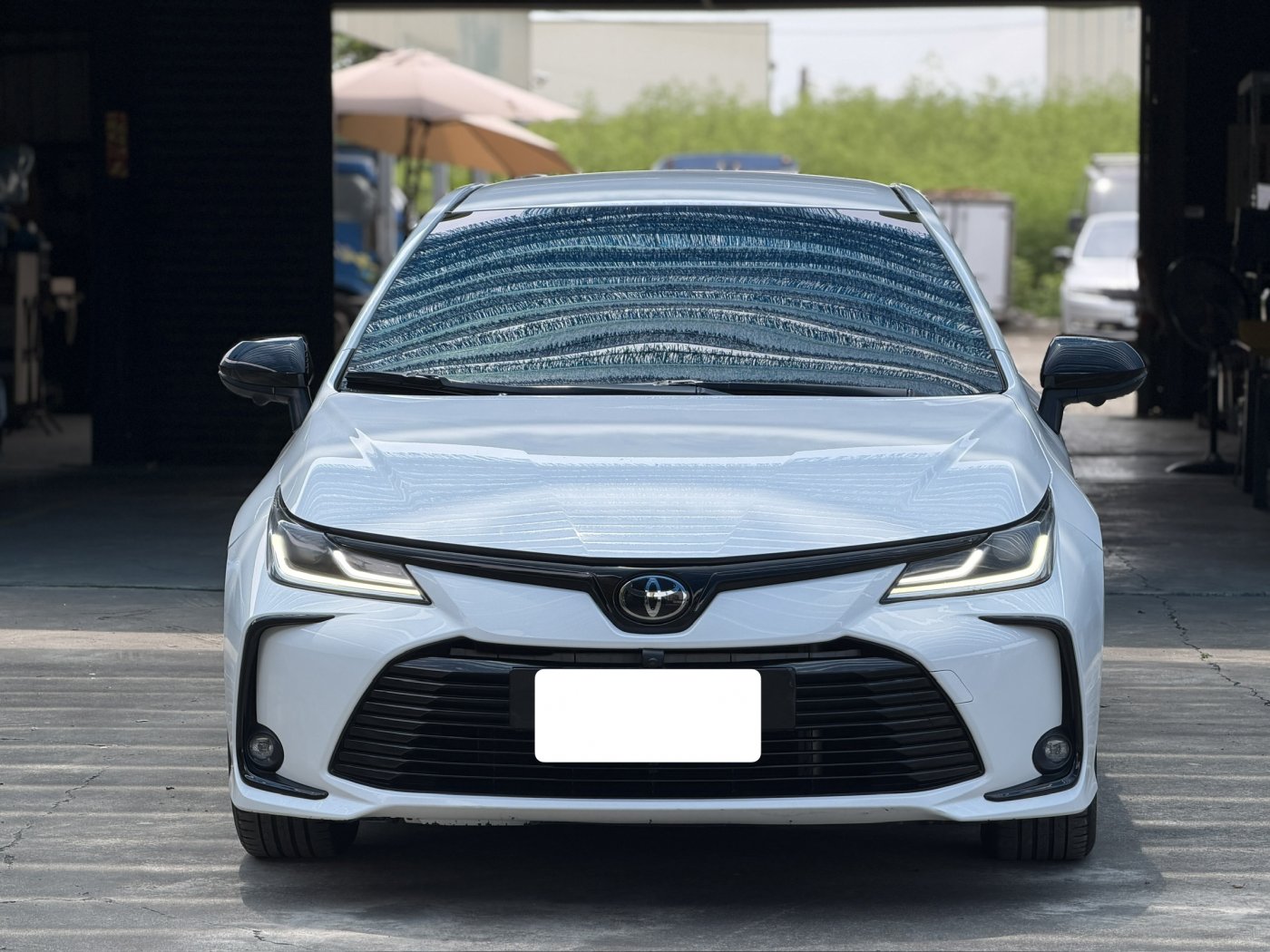 Toyota 豐田 ／ Altis ／ 2021年 ／ 2021年 Toyota Altis 白色 豐田中古車 ／ 安南店(台南)