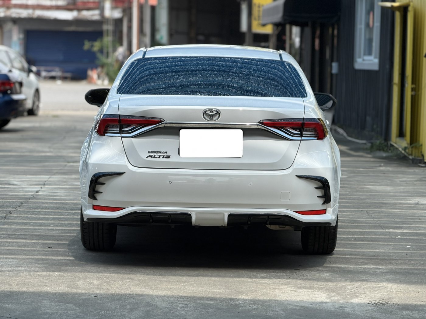 Toyota 豐田 ／ Altis ／ 2021年 ／ 2021年 Toyota Altis 白色 豐田中古車 ／ 安南店(台南)