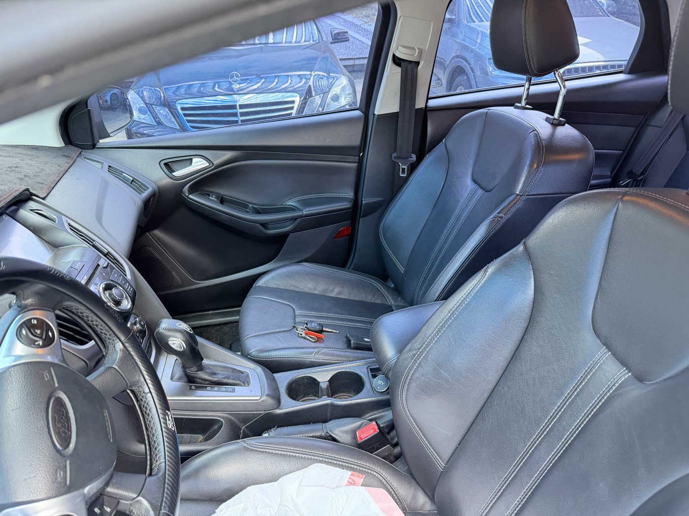 Ford 福特 ／ Focus ／ 2015年 ／ 2015年 Ford Focus 灰色 福特中古車 ／ 九肇匯元汽車 (台南)