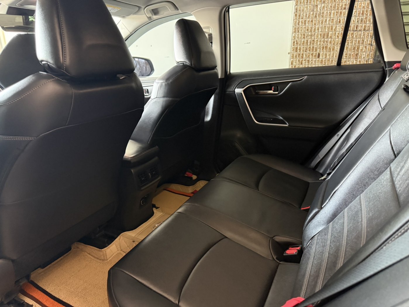 Toyota 豐田 ／ RAV4 ／ 2022年 ／ 2022年Toyota RAV4 白色 豐田中古車 ／ 待入庫