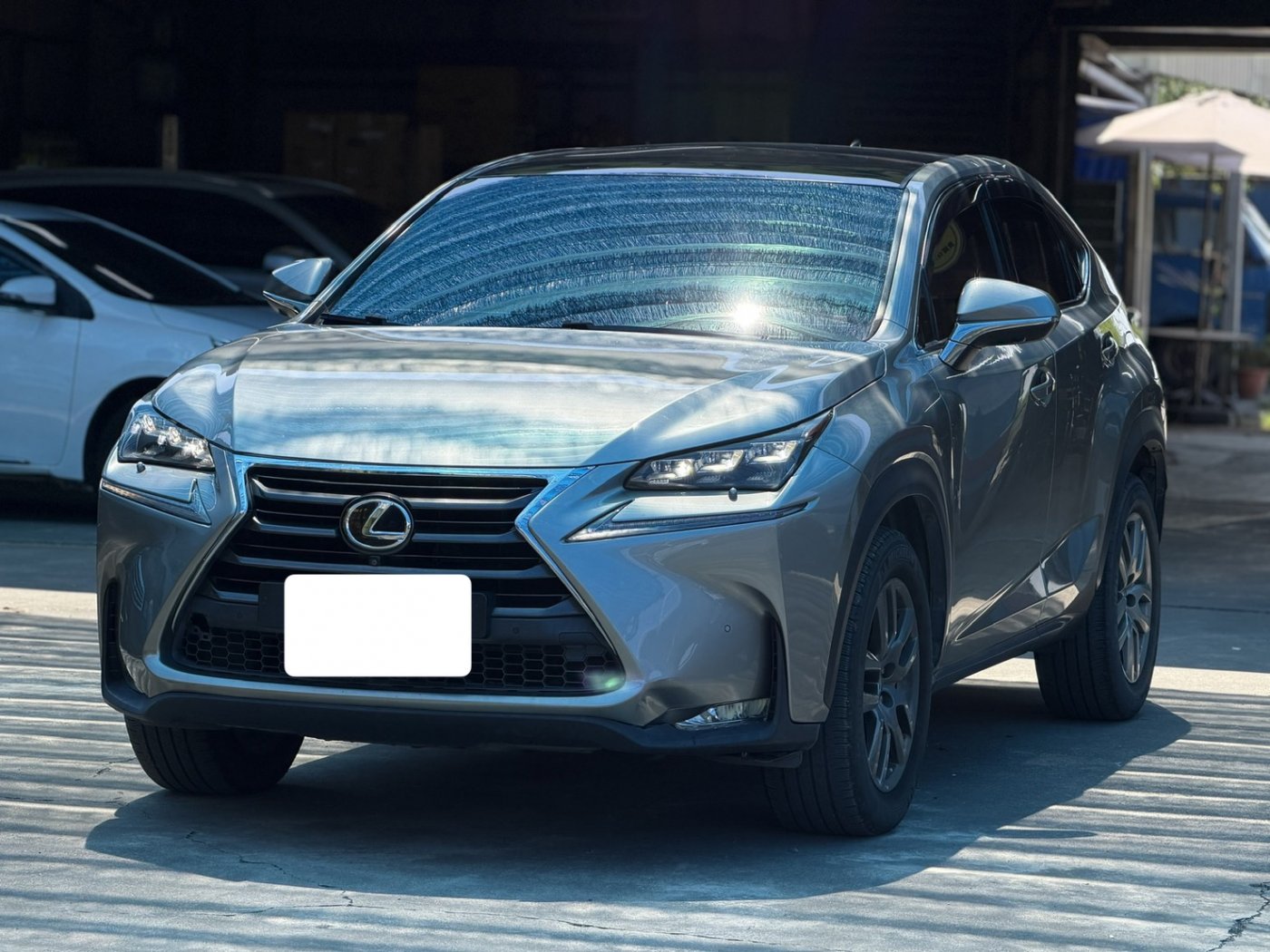 Lexus 凌志/NX 系列/201506/1998c.c/九肇匯元汽車 (台南)
