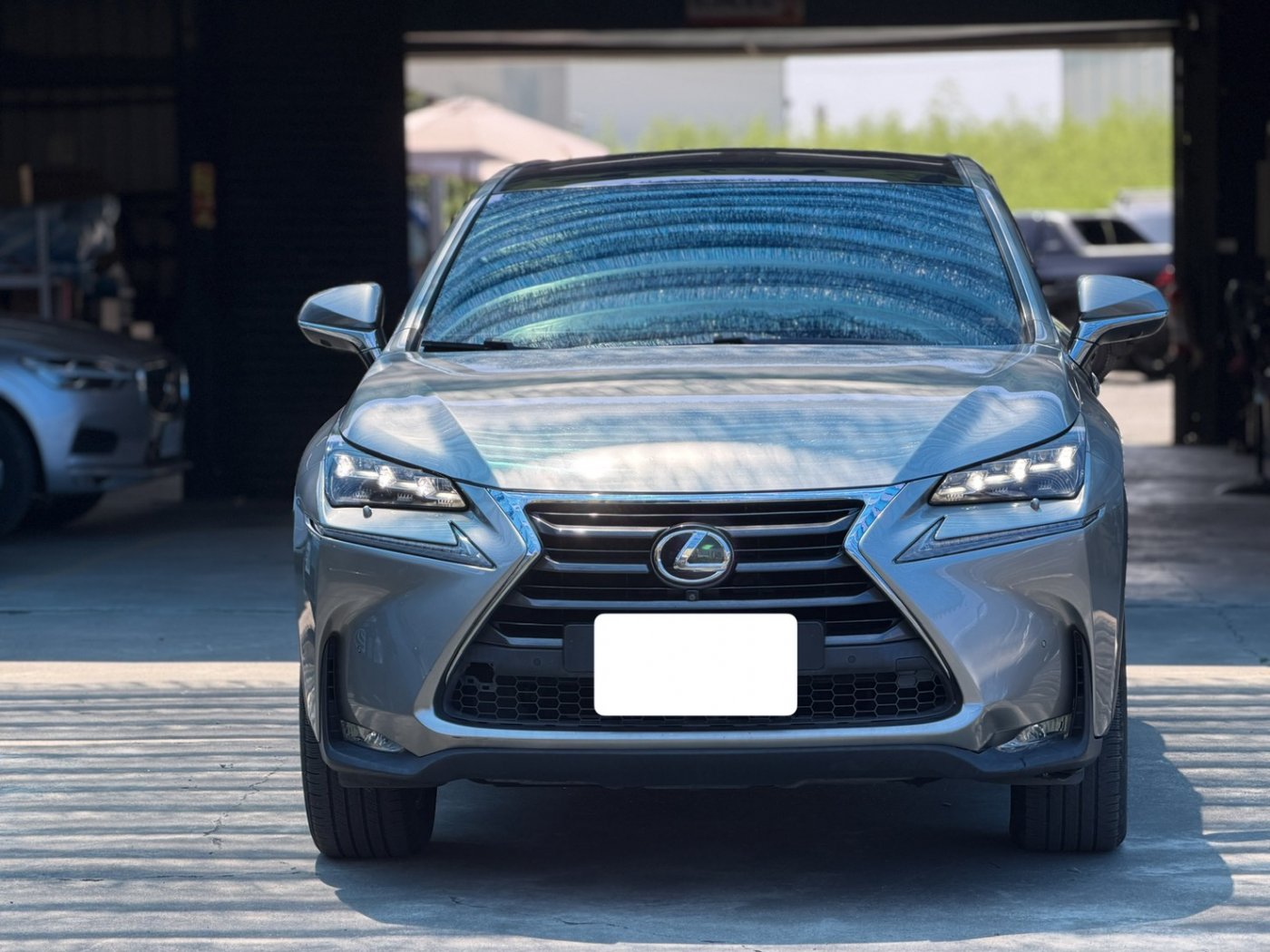 Lexus 凌志 ／ NX 系列 ／ 2015年 ／ 2015年Lexus NX200T 淺棕色 凌志中古車 ／ 九肇匯元汽車 (台南)